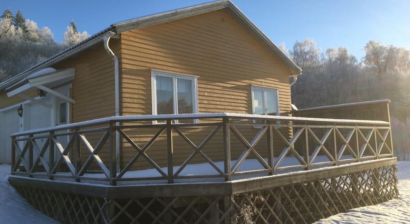 Lilla Skottek Villa Ulricehamn Buitenkant foto